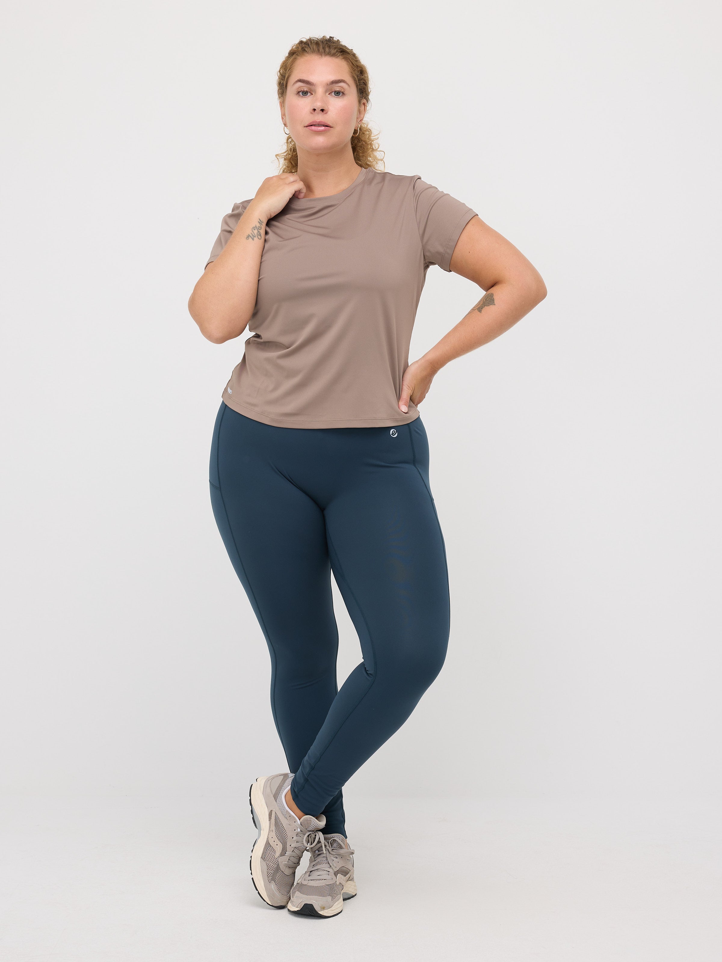 Chloe Tee