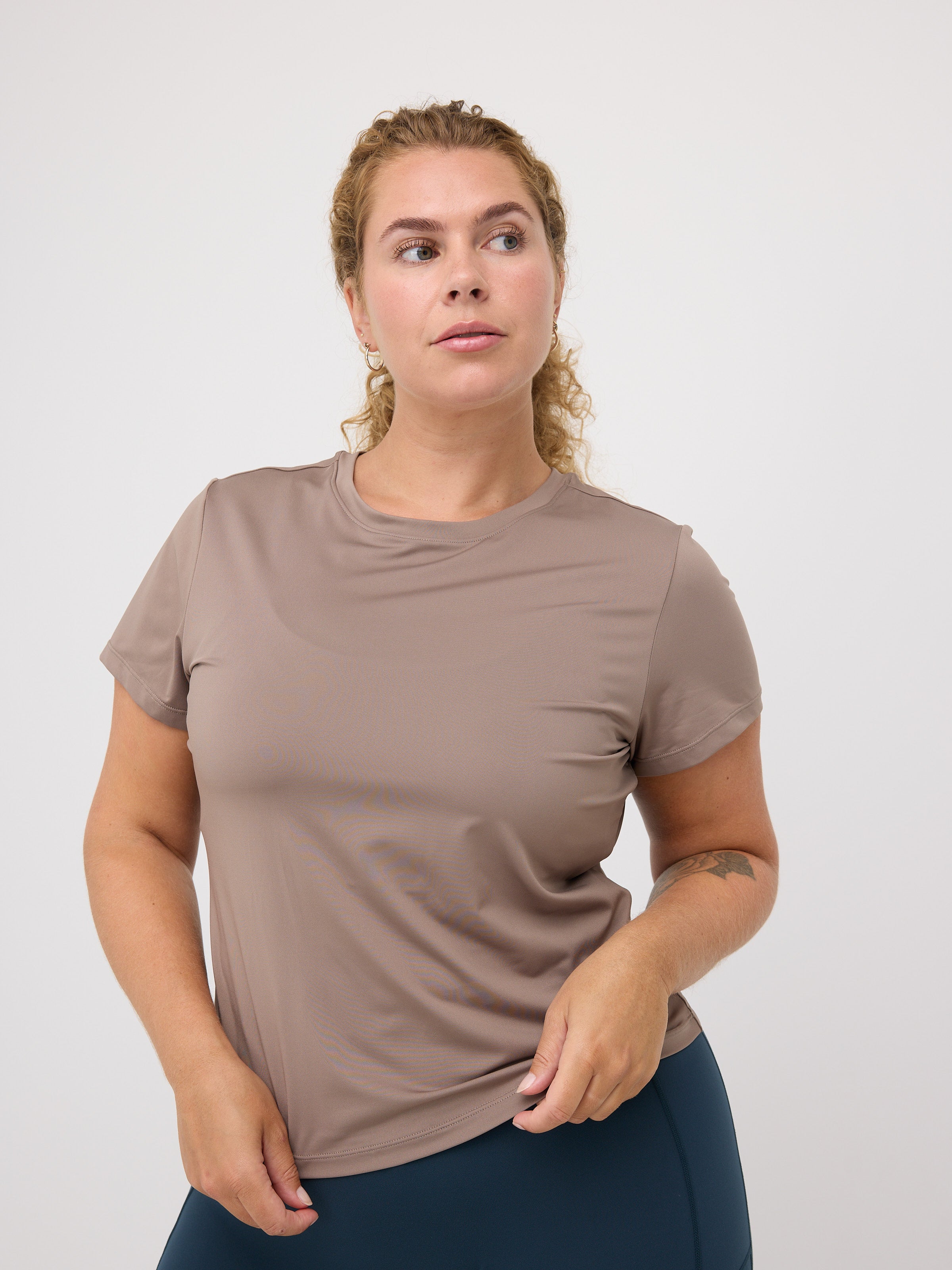 Chloe Tee