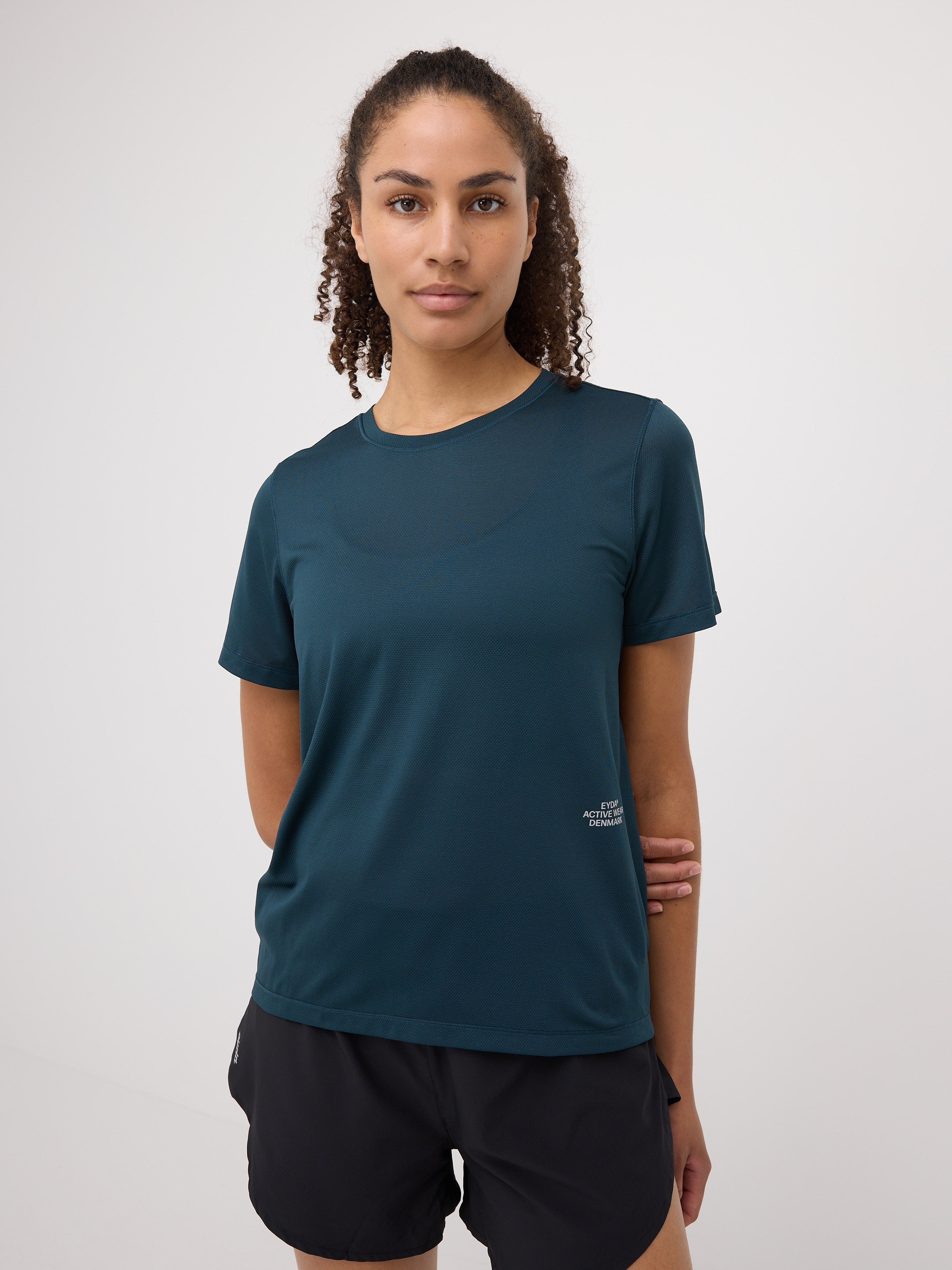 Freja Tee