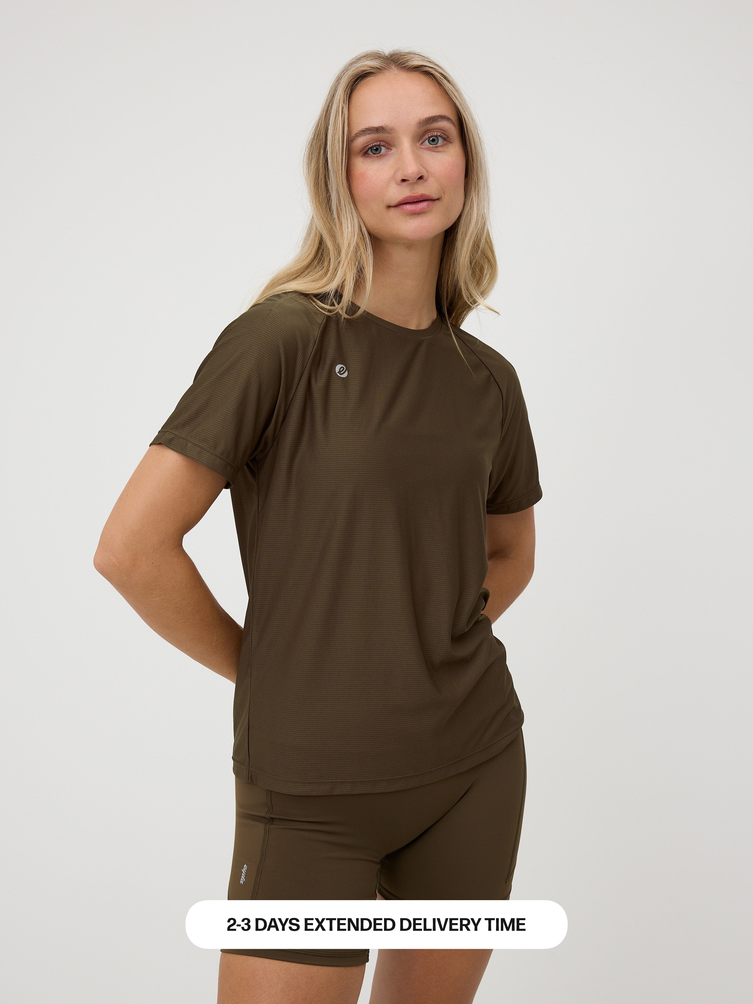 Lecia Tee