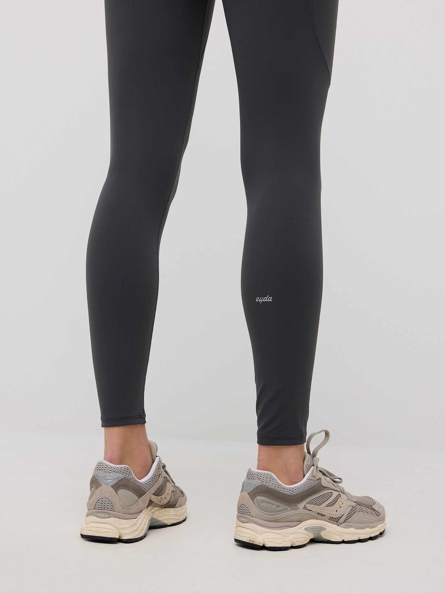 Ellie Ultralight Pocket Leggings