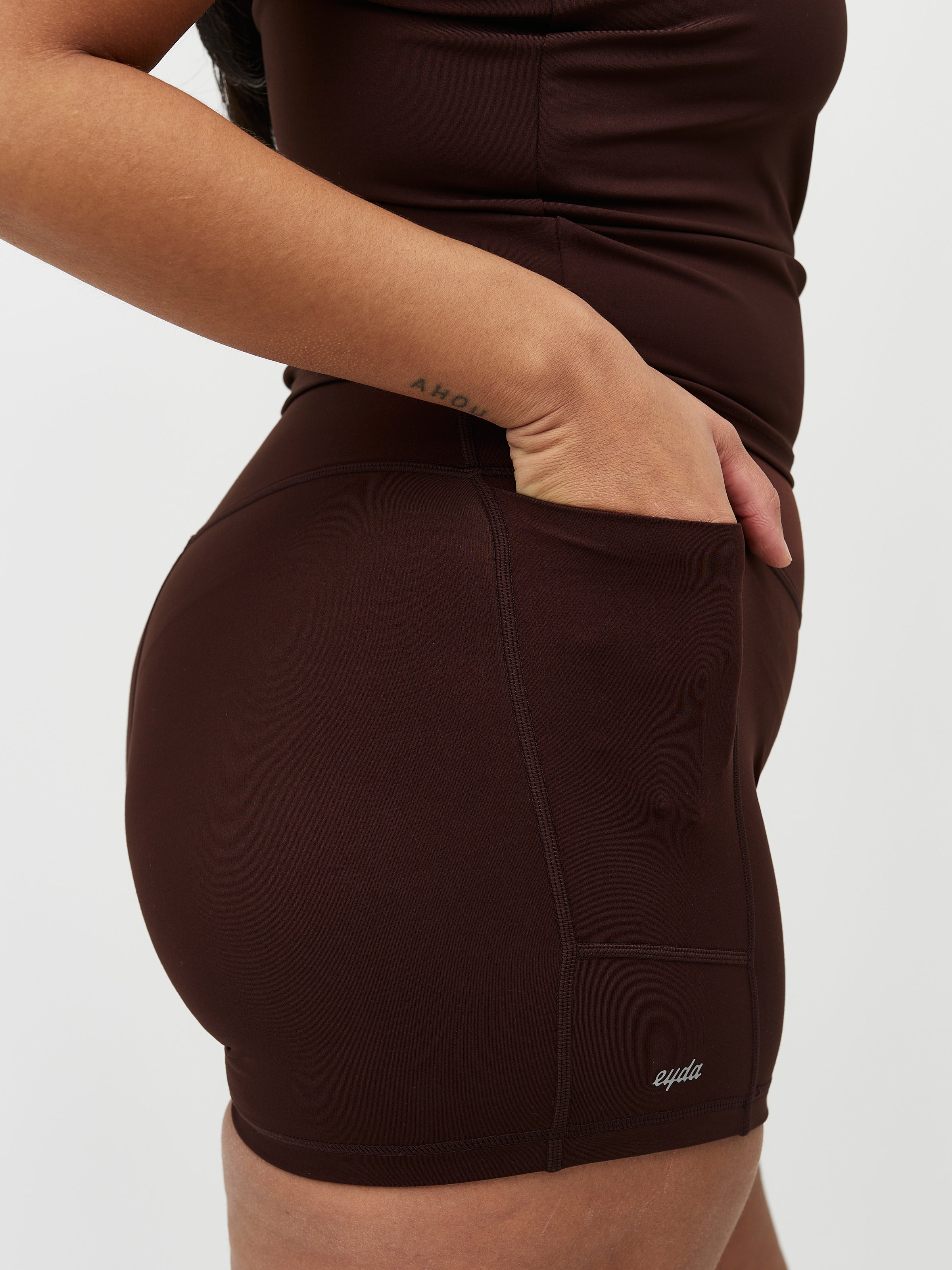 Jadie Complete Pocket Shorts