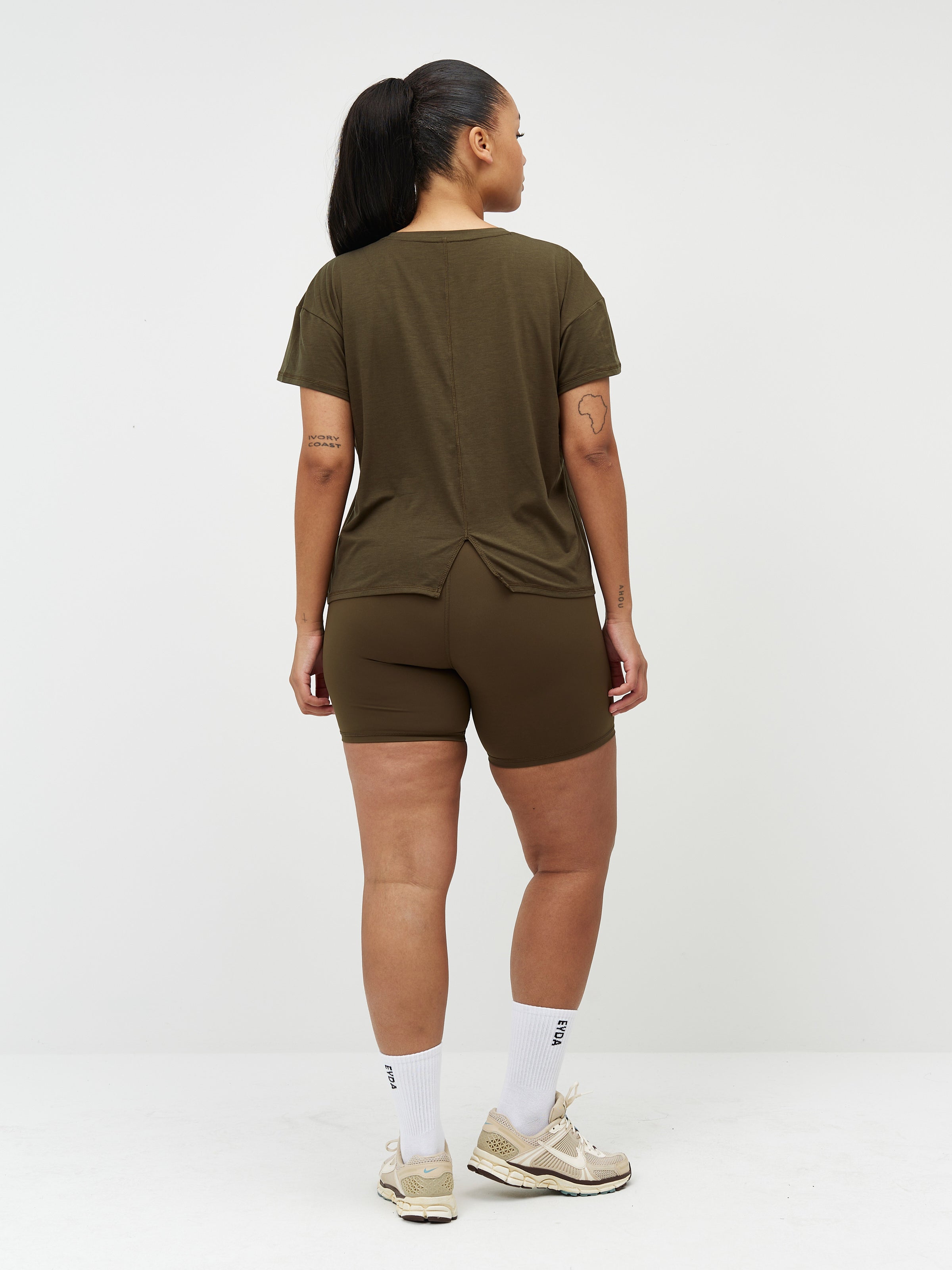 Rebecca Tee