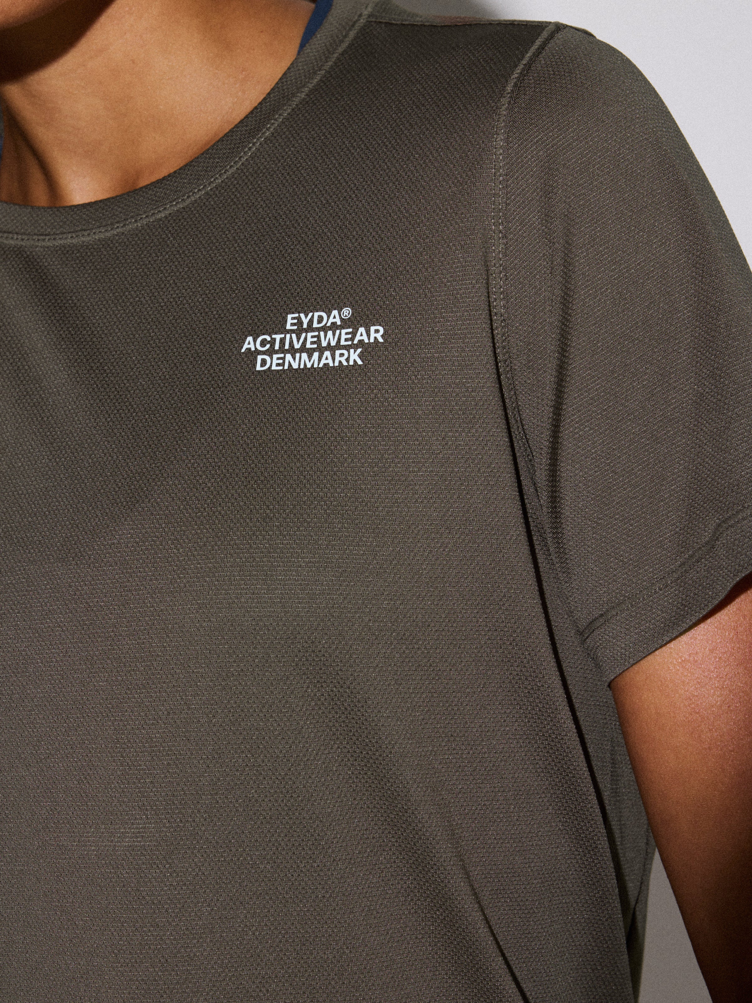 Freja Tee
