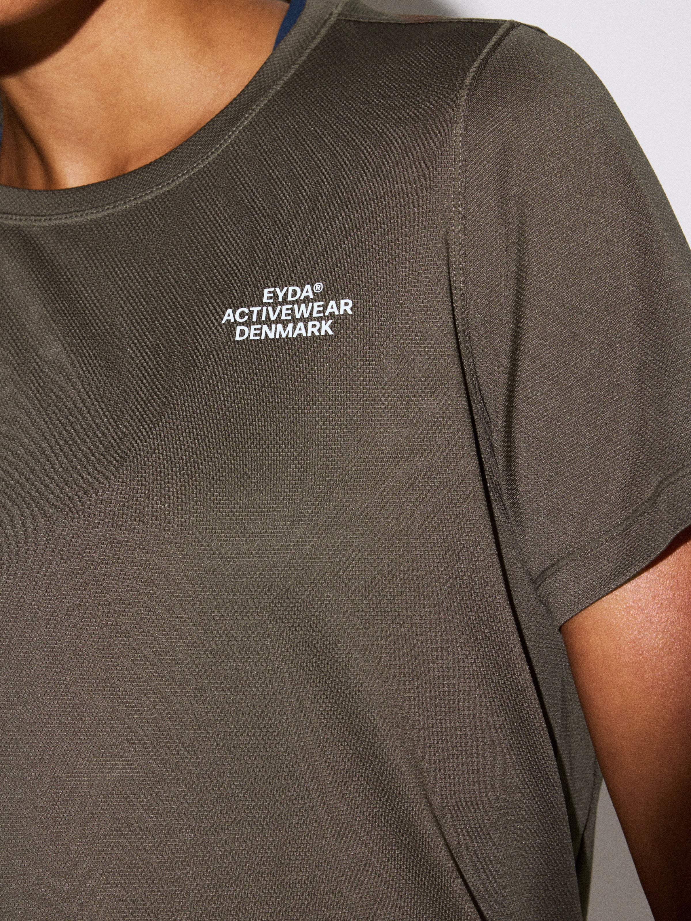 Freja Tee
