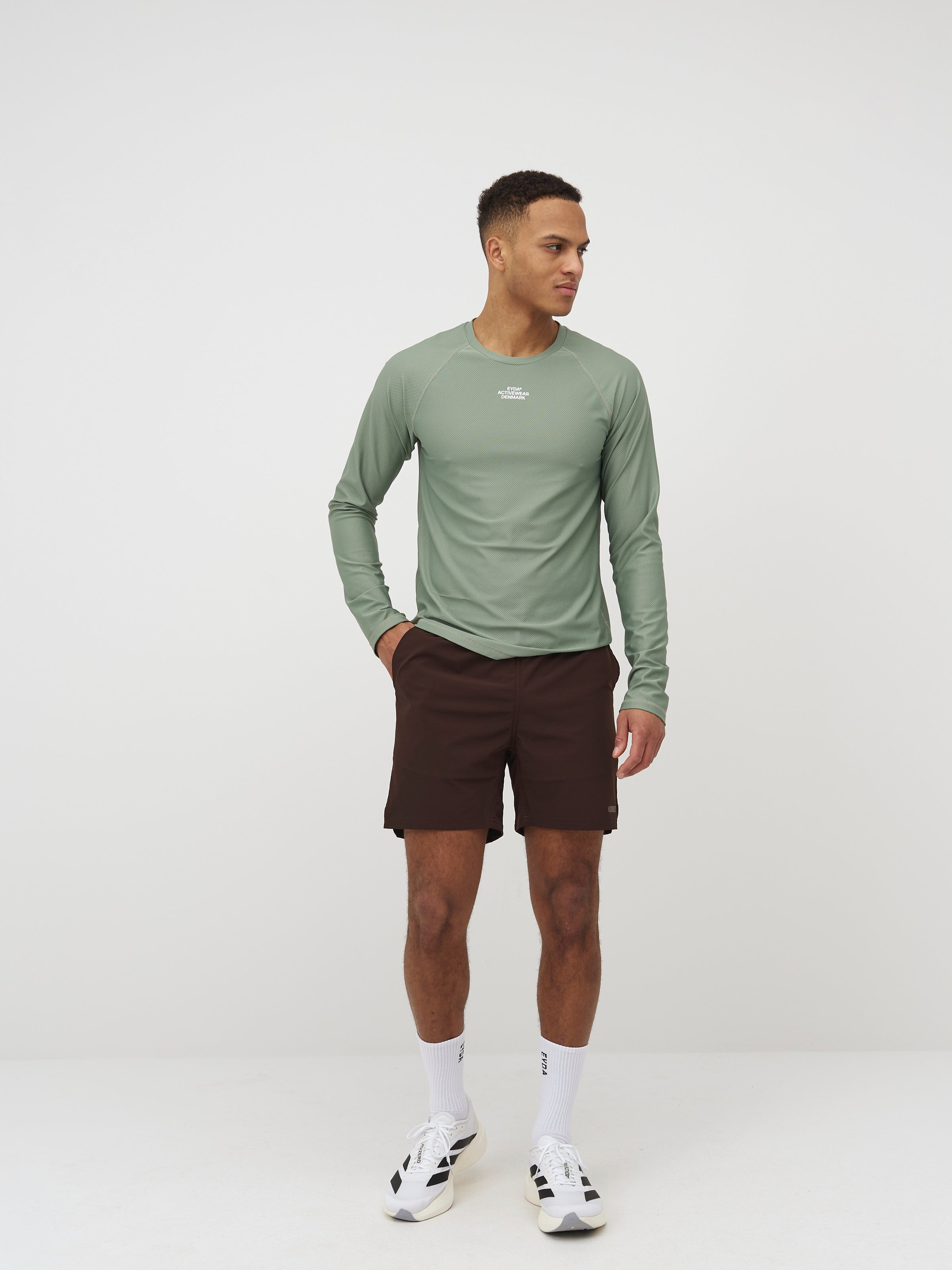 Lucas Shorts 6"