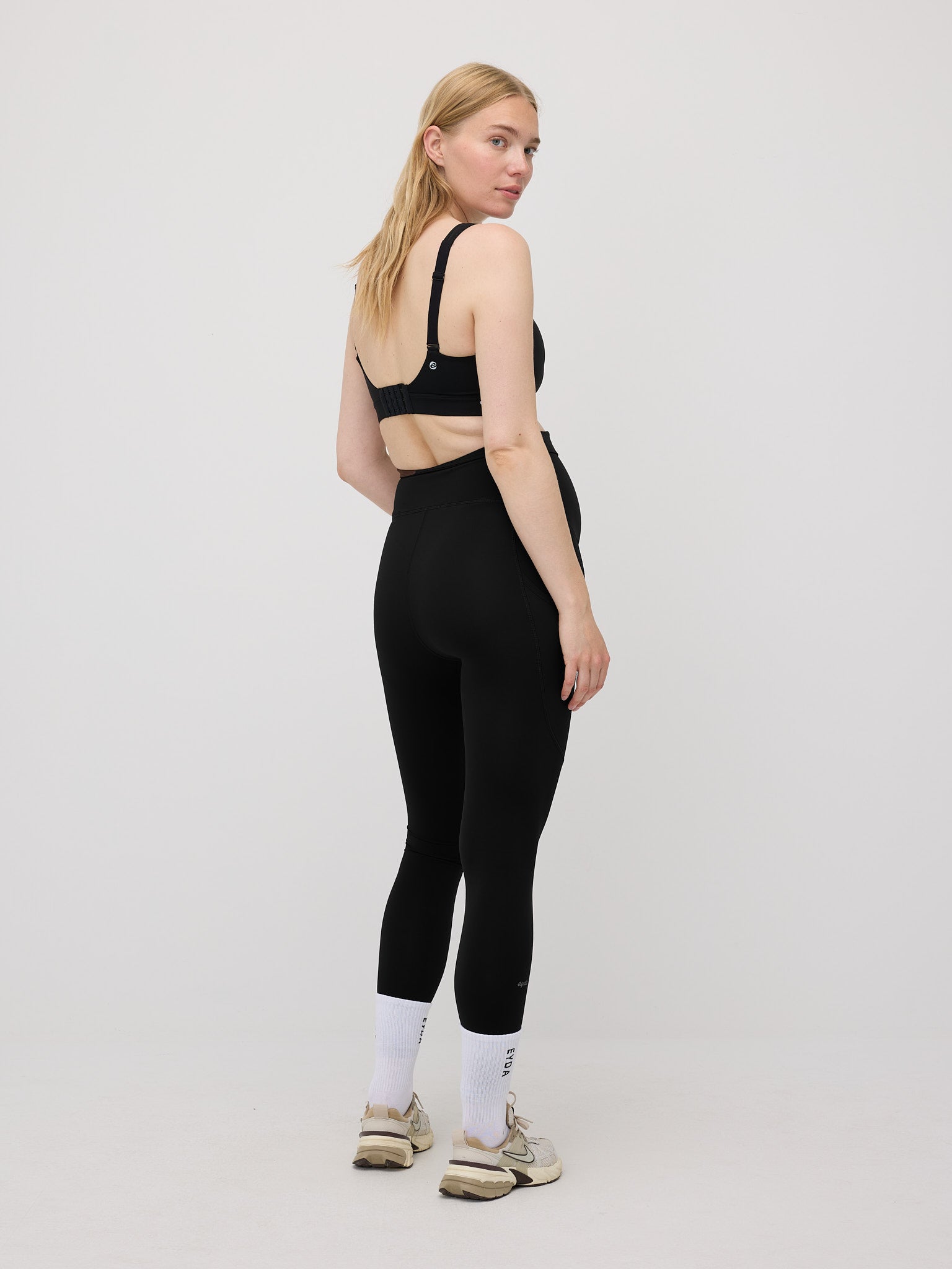 Milla Ultralight Preggo Pocket Tights