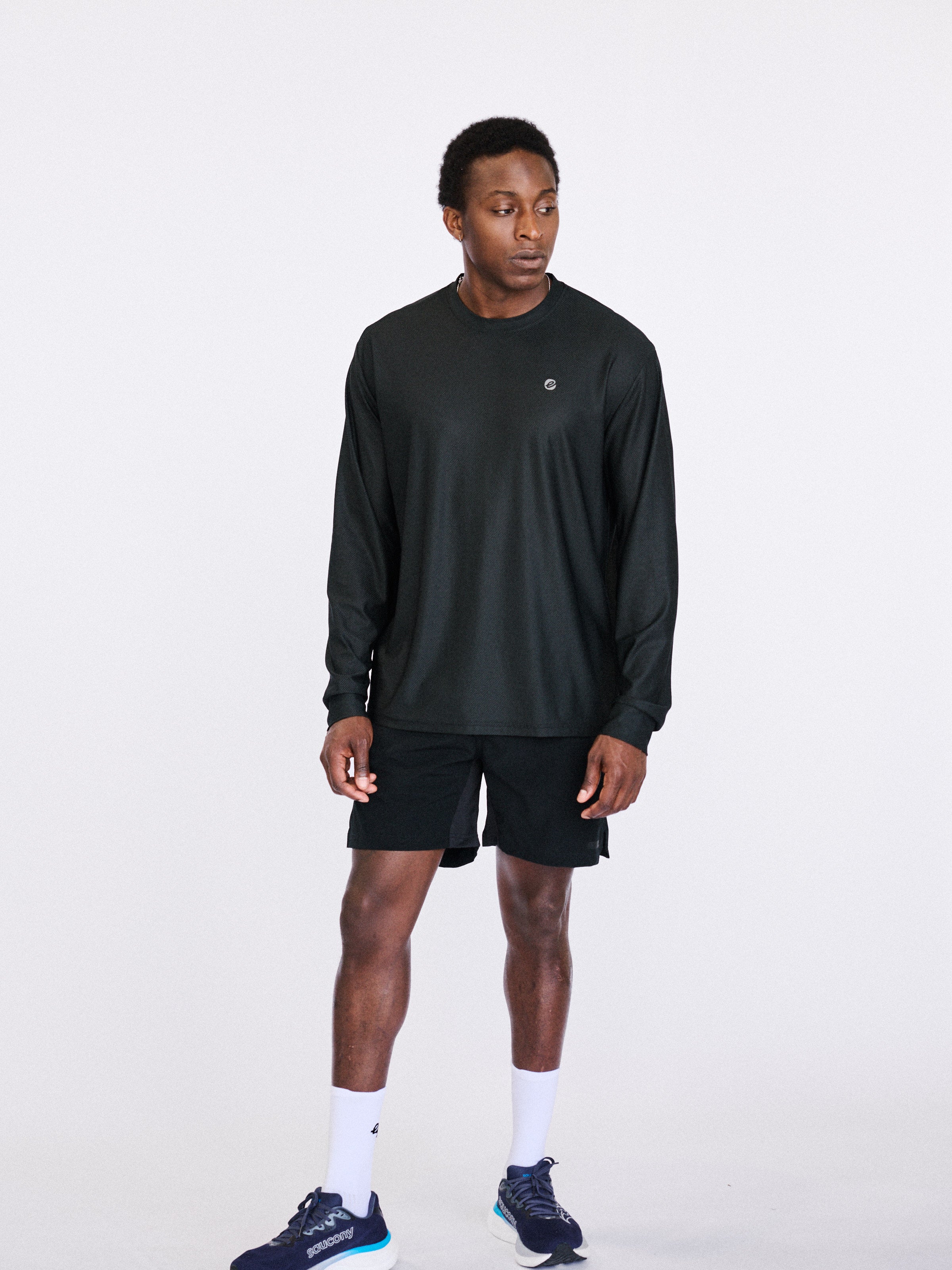 Noah Loose Long Sleeve