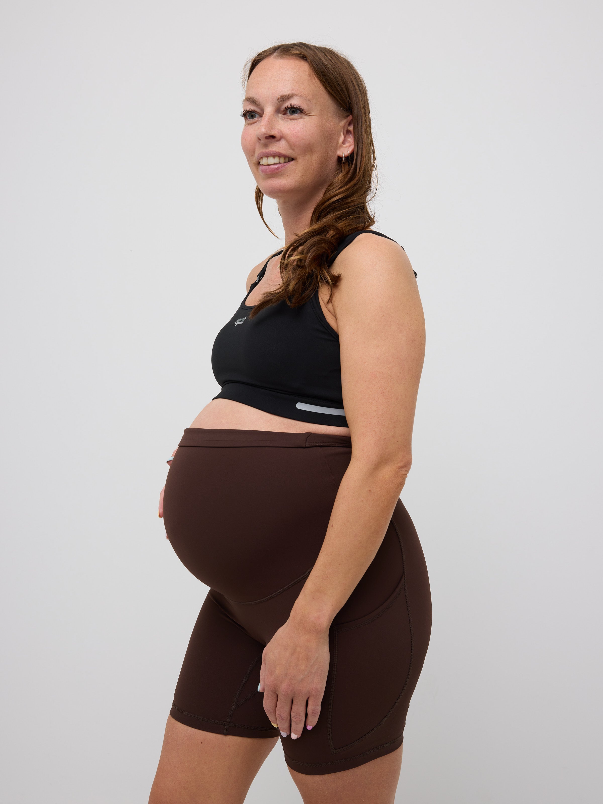 Milla Ultralight Preggo Pocket Shorts