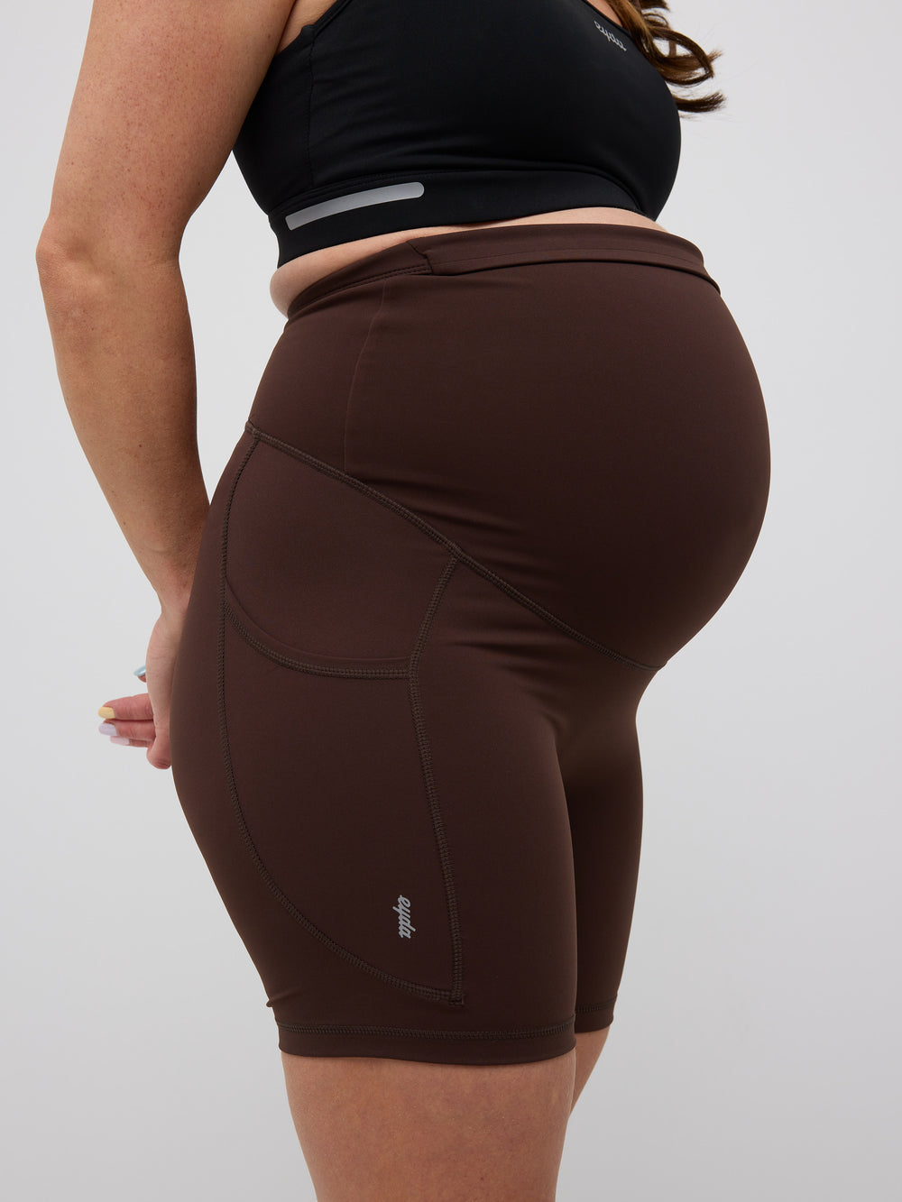 Milla Ultralight Preggo Pocket Shorts