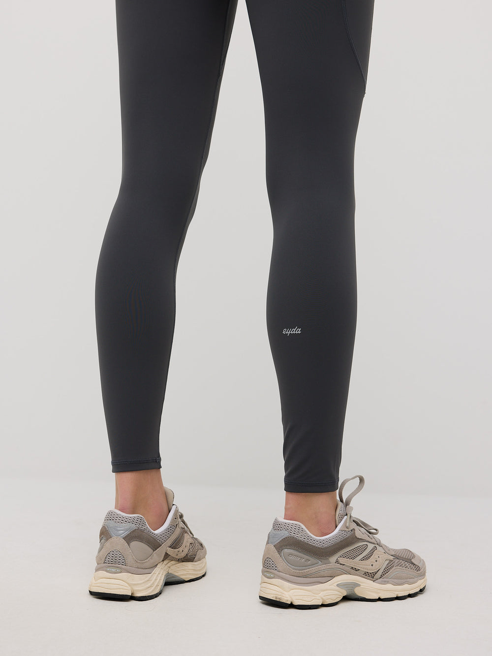 Ellie Ultralight Pocket Leggings