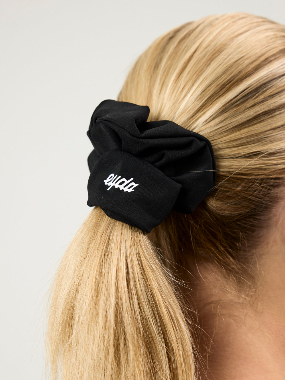 Venia Scrunchie